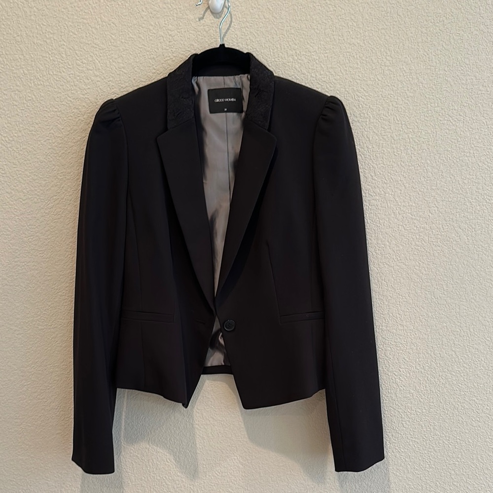 G2000 - Elegant Cropped Black Women's Blazer, size EUR 36